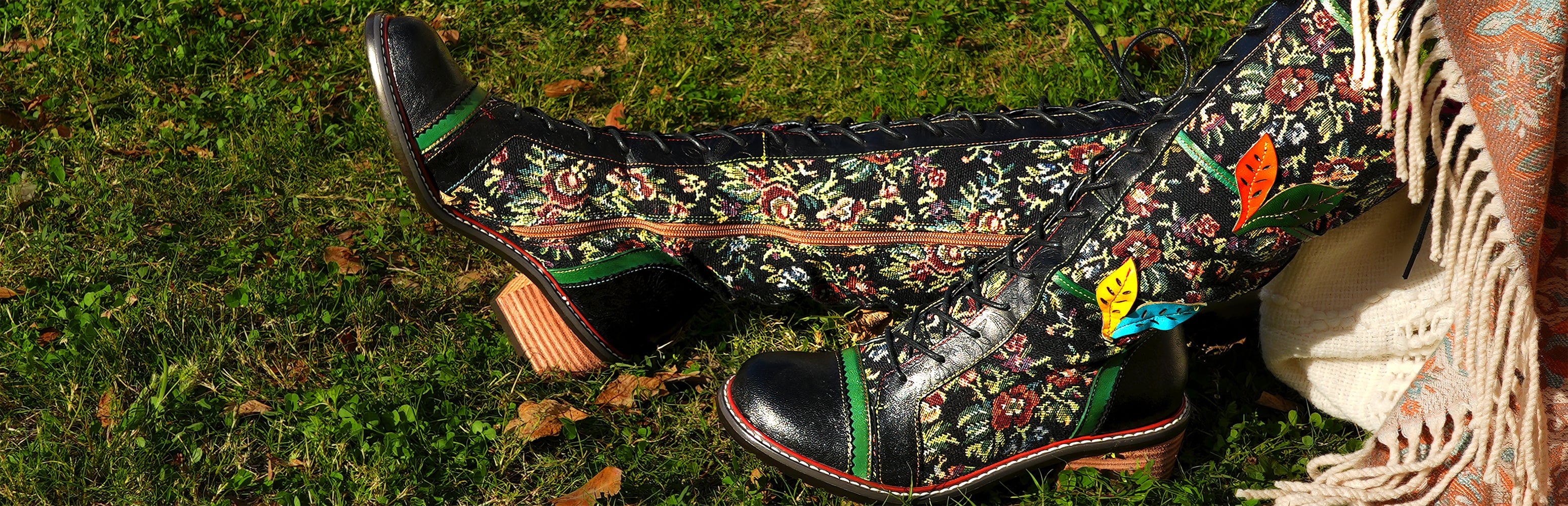 Hand painted boots  Shoe refashion, Boho boots, Painted shoes